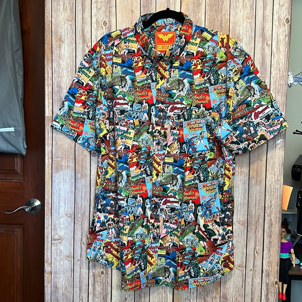 RSVLTS Wonder Woman shirt size XL.